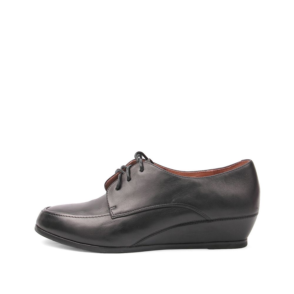 basto/百思图秋季黑色绵羊皮女皮鞋tzn22cm3